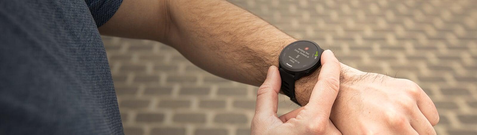 Garmin Forerunner 55 okosóra