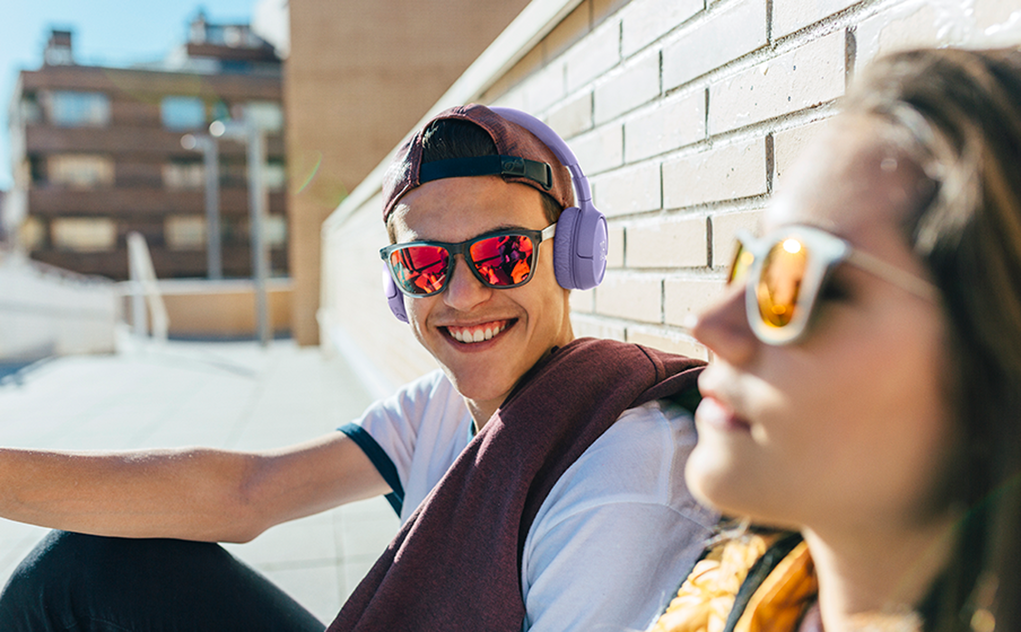 JBL 670NC